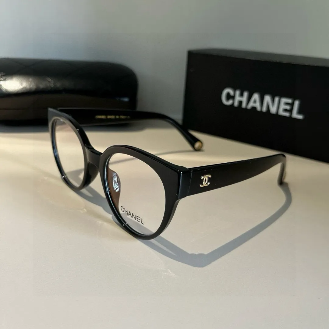 シャネル新作黒ブルーライトカットメガネ - 画像 (4)