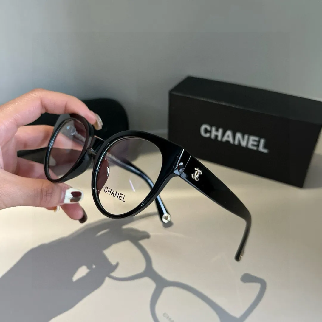 シャネル新作黒ブルーライトカットメガネ - 画像 (5)