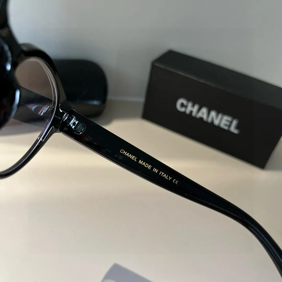シャネル新作黒ブルーライトカットメガネ - 画像 (10)