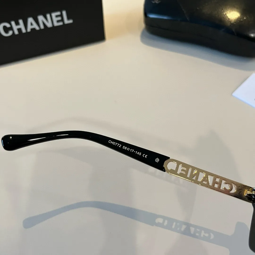 シャネル新作黒サングラススクエアフレーム - 画像 (11)