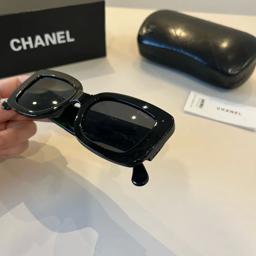 シャネル新作黒サングラススクエアフレーム - 画像 (7)
