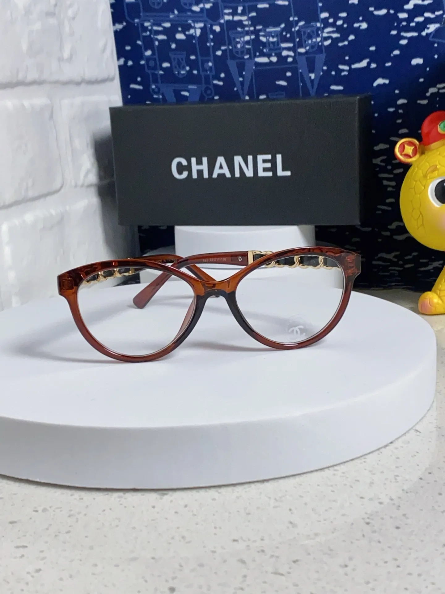 シャネル新作黒キャッツアイ眼鏡P55 - 画像 (3)