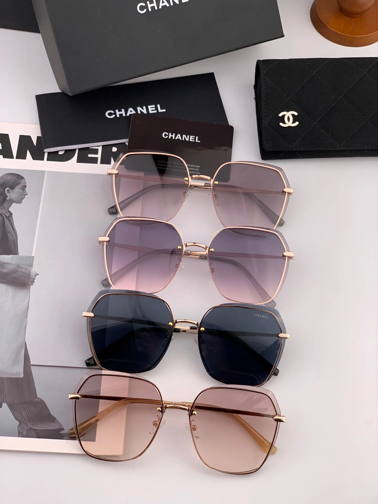 シャネル新作黒ダイヤモンドサングラスCH2201 - 画像 (10)