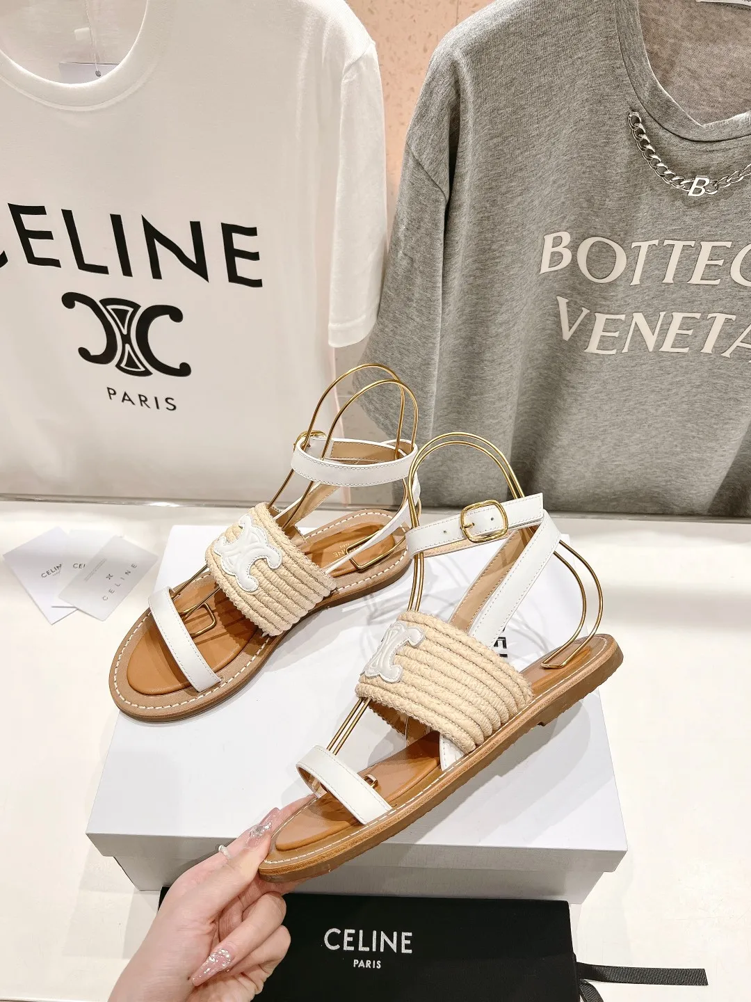 CELINE 2025春夏新作凱旋門サンダル ホワイト レトロ - 画像 (5)