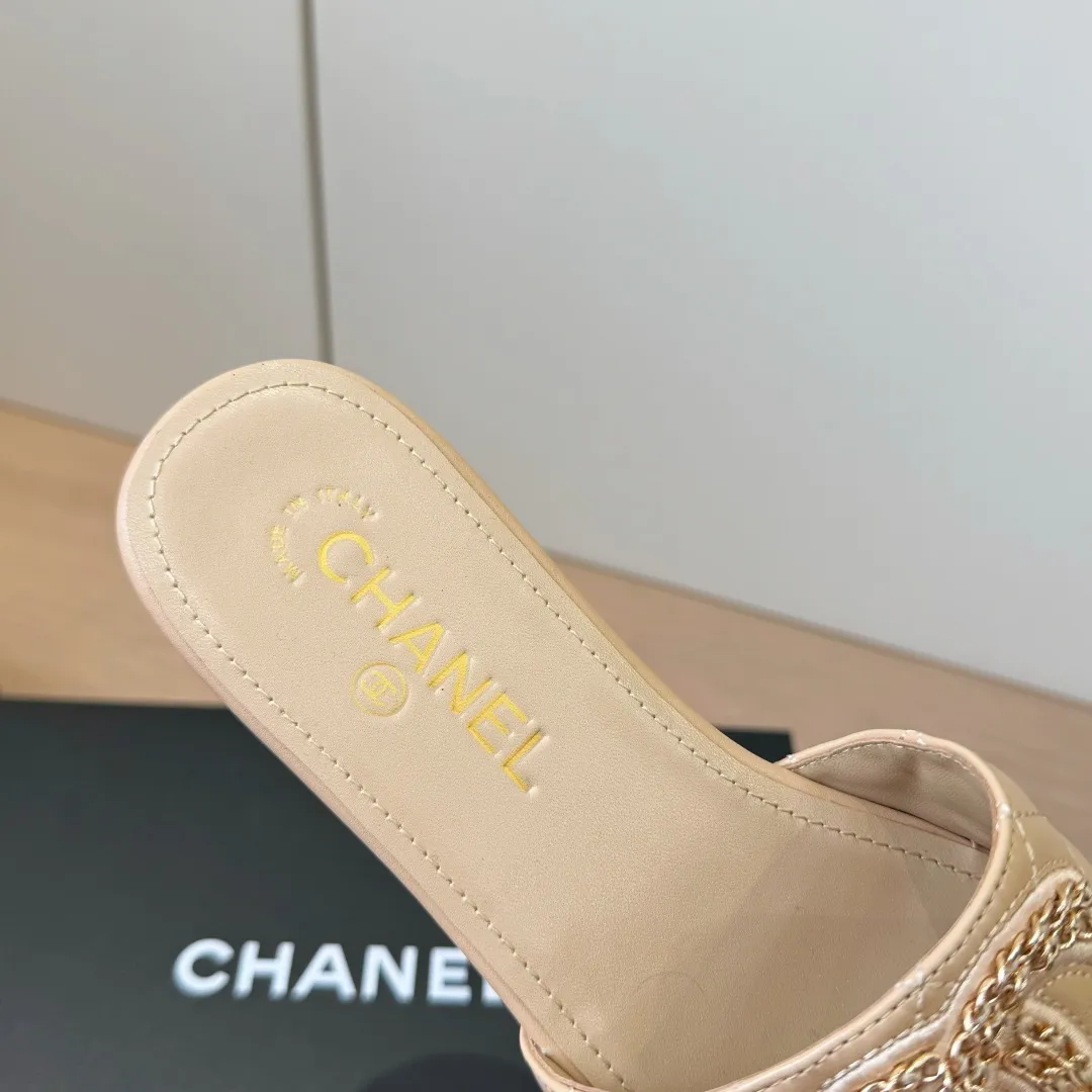 Chanel 新作ベージュレトロスタイルスリッパ - 画像 (9)