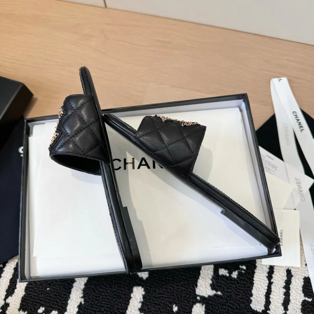 CHANEL 新作黒レトロスタイルスリッパ - 画像 (6)