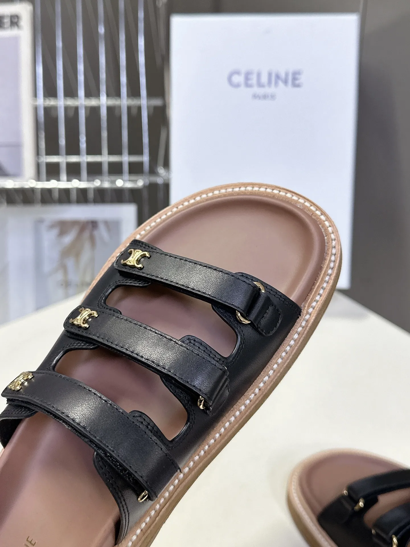 セリーヌ黒レトロなローマのサンダルとスリッパ - 画像 (8)
