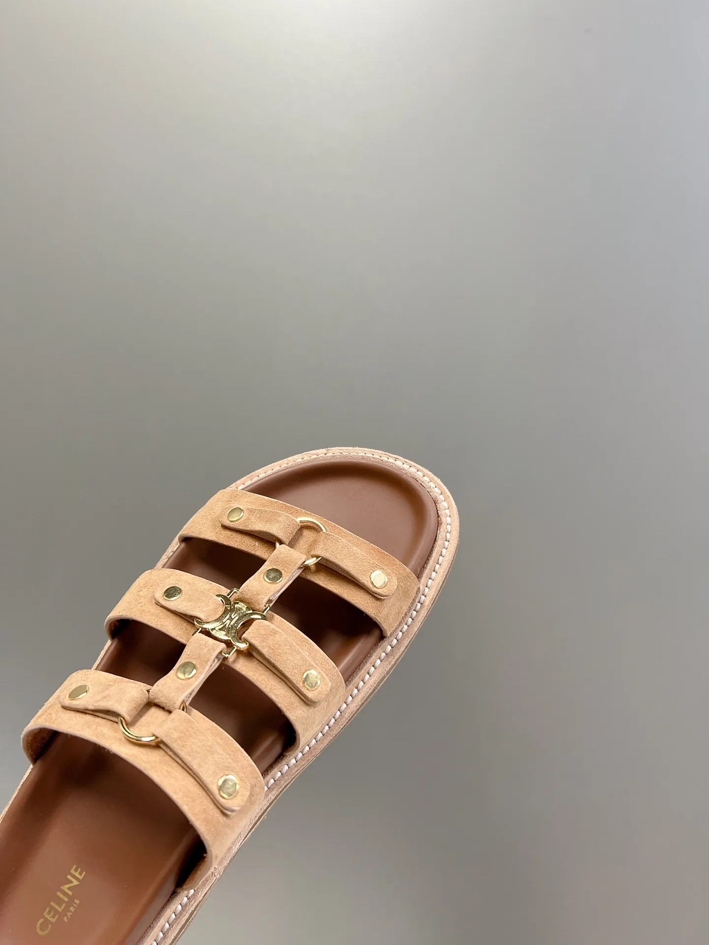 CELINE キャメル レトロなローマのサンダルとスリッパ - 画像 (8)