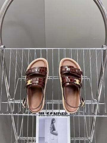 CELINE 凱旋門レトロなローマスリッパ ブラウン新作 - 画像 (7)