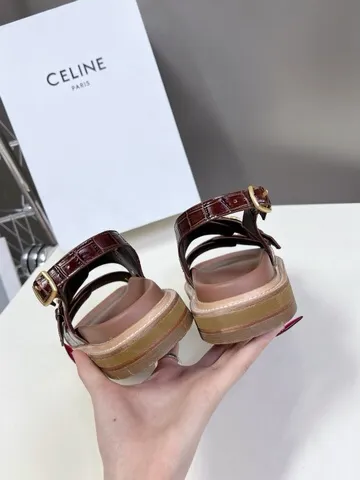 CELINE 凱旋門レトロなローマスリッパ ブラウン新作 - 画像 (10)