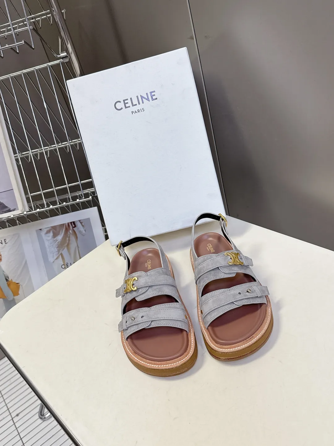 CELINE セリーヌ グレー レトロなローマのスリッパ