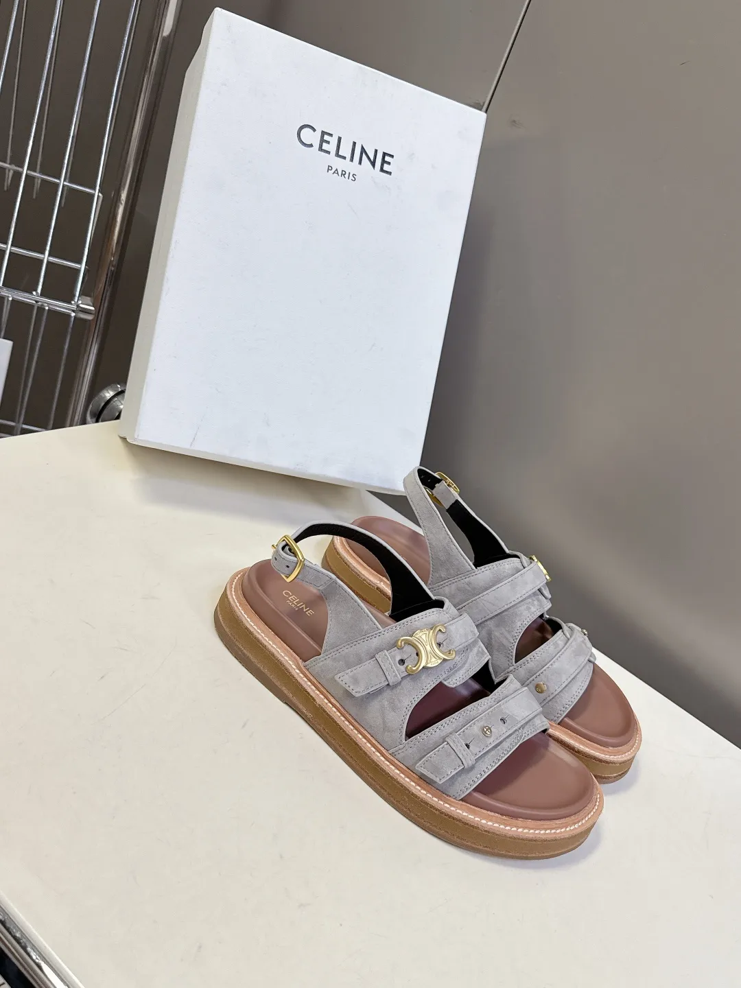CELINE セリーヌ グレー レトロなローマのスリッパ - 画像 (3)