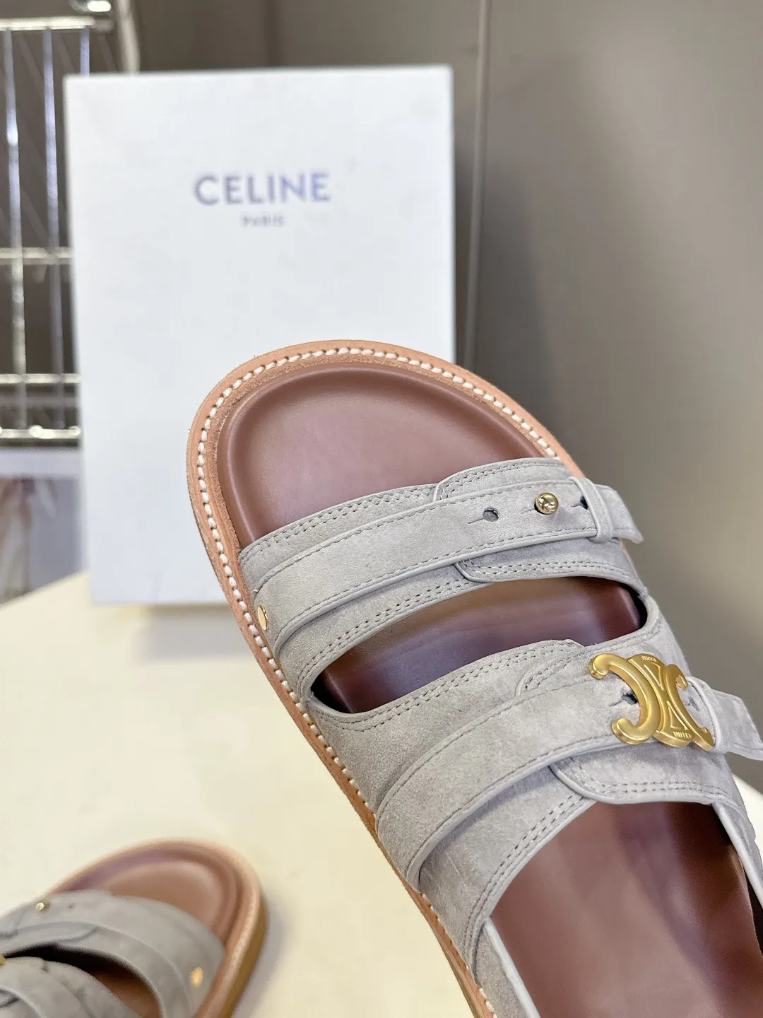 CELINE セリーヌ グレー レトロなローマのスリッパ - 画像 (8)