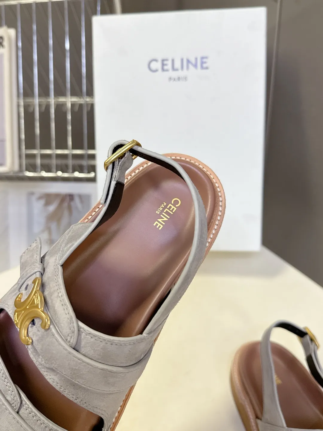 CELINE セリーヌ グレー レトロなローマのスリッパ - 画像 (9)