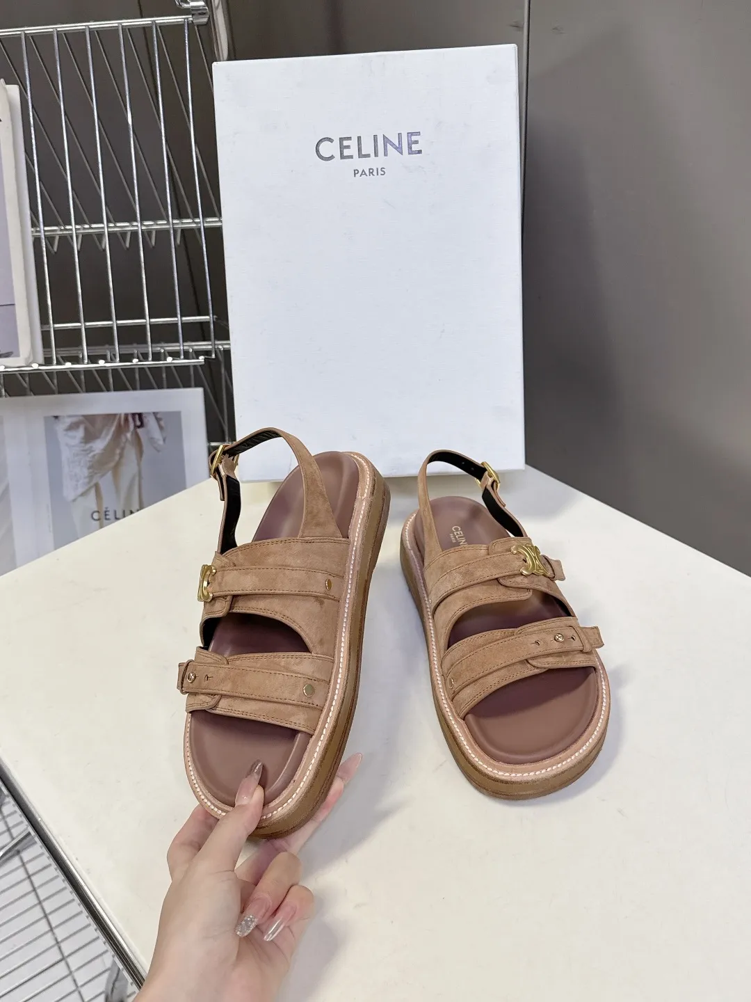 CELINE セリーヌ ベージュ レトロなローマのスリッパ - 画像 (5)