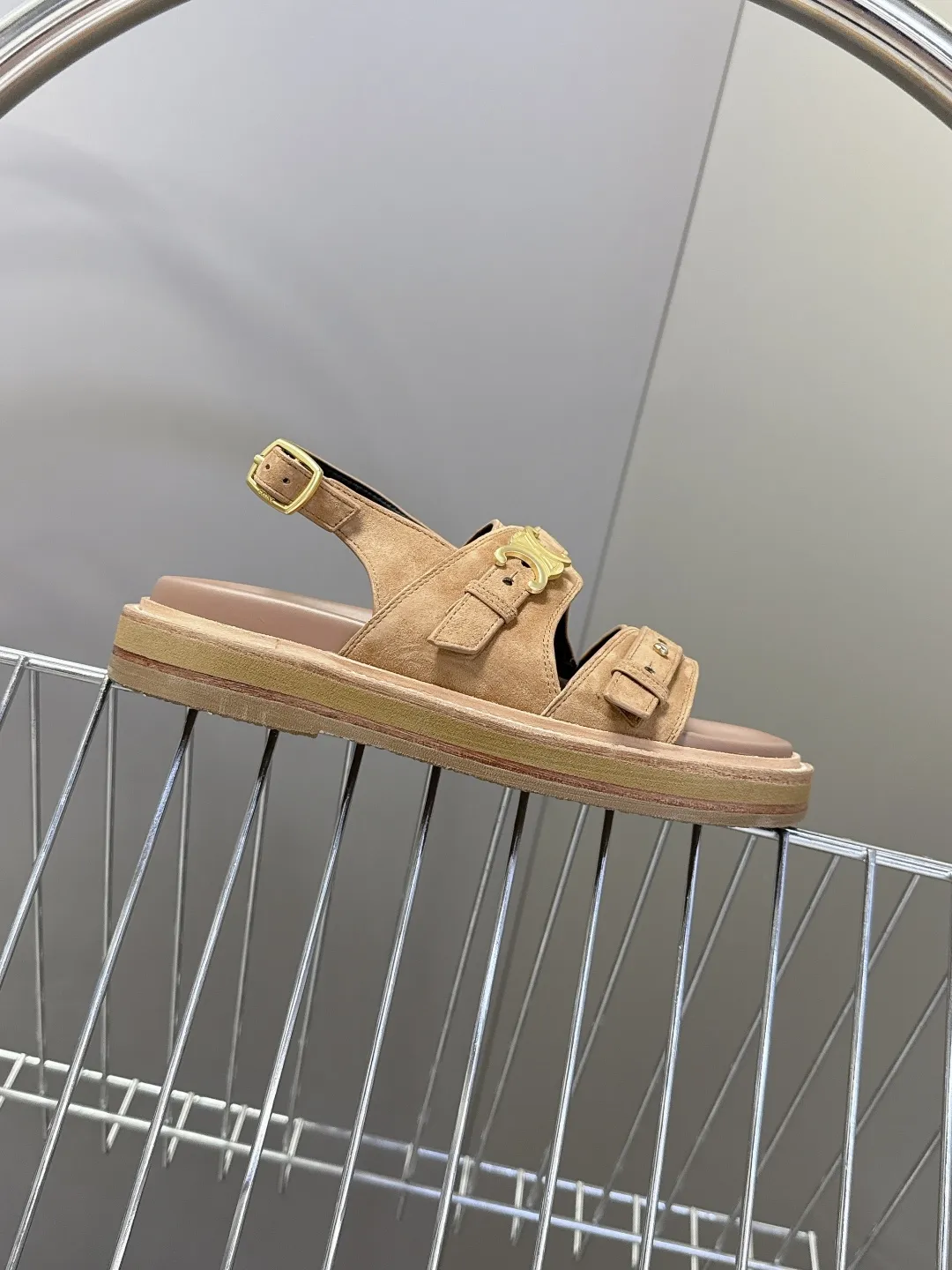 CELINE セリーヌ ベージュ レトロなローマのスリッパ - 画像 (6)