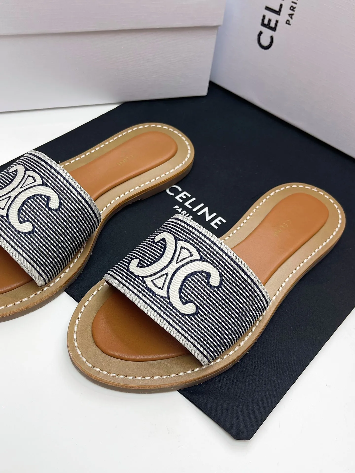 CEライン25凱旋門スリッパ白レトロスタイル - 画像 (4)