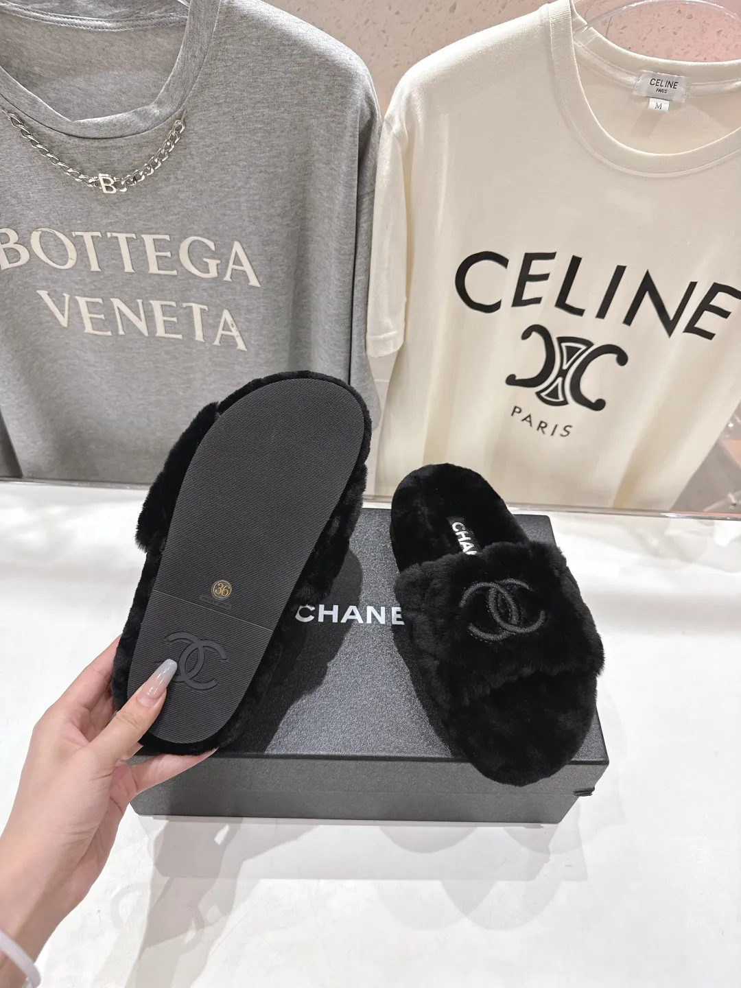 CHANEL新作黒毛皮のスリッパレトロスタイル - 画像 (10)