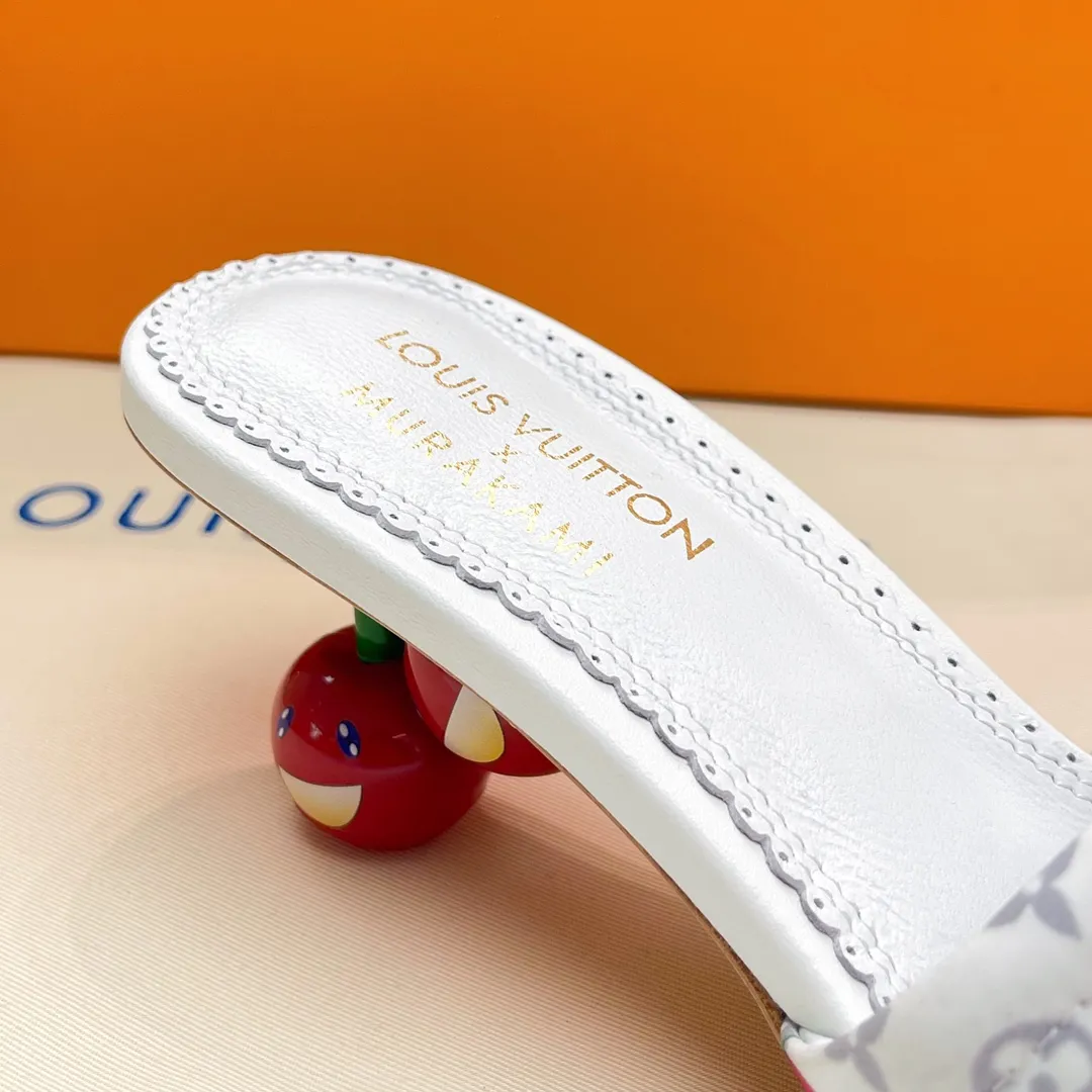 LOUIS VUITTON 新作桜柄ミュール 5.5CM - 画像 (7)