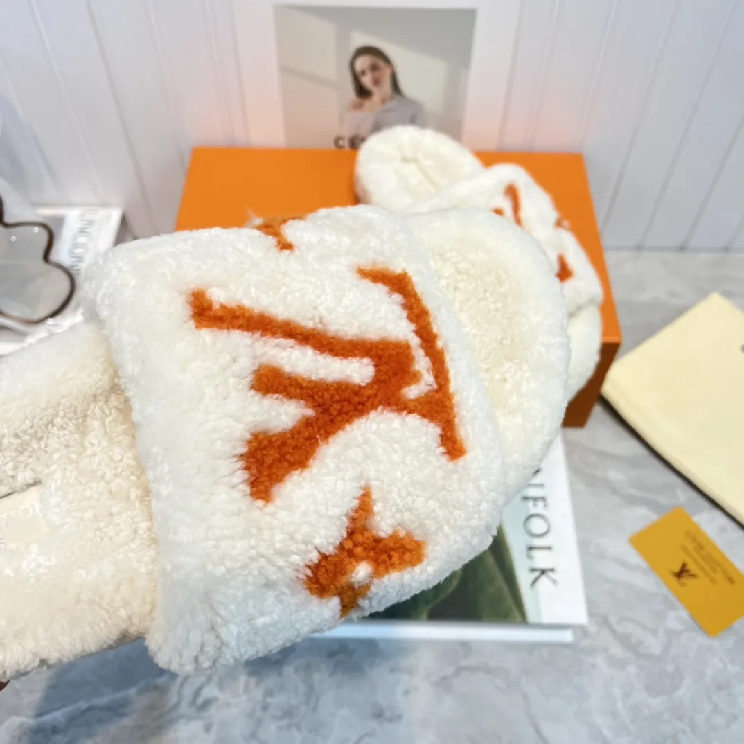 LOUIS VUITTON 新作ウールスリッパ オレンジデザイン - 画像 (9)