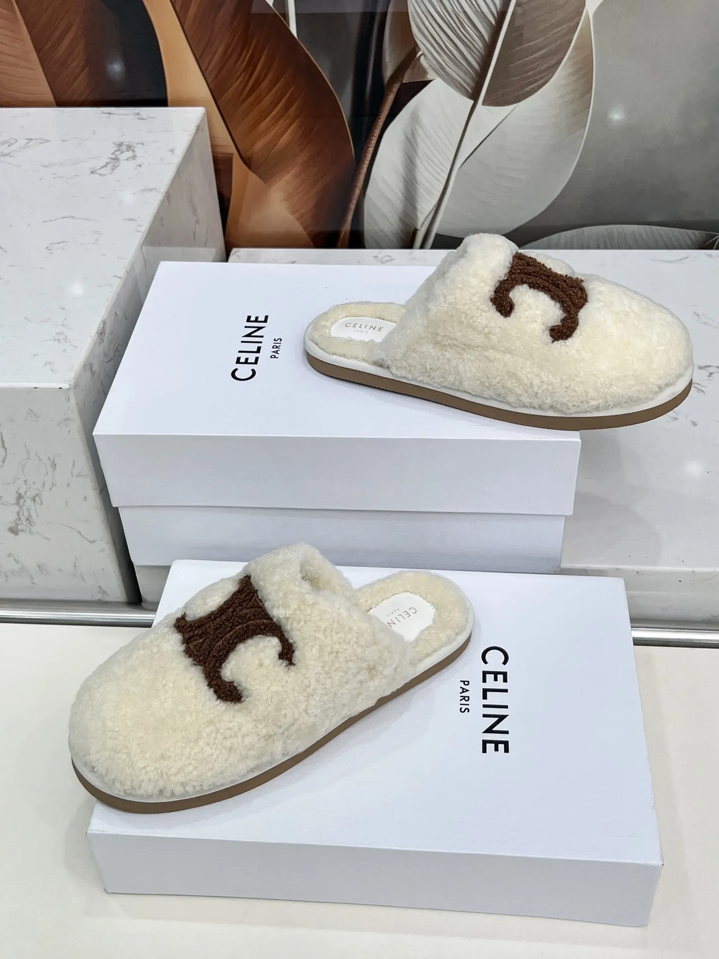 CELINE 2025新作ウールスリッパ ホワイト クラシック - 画像 (4)