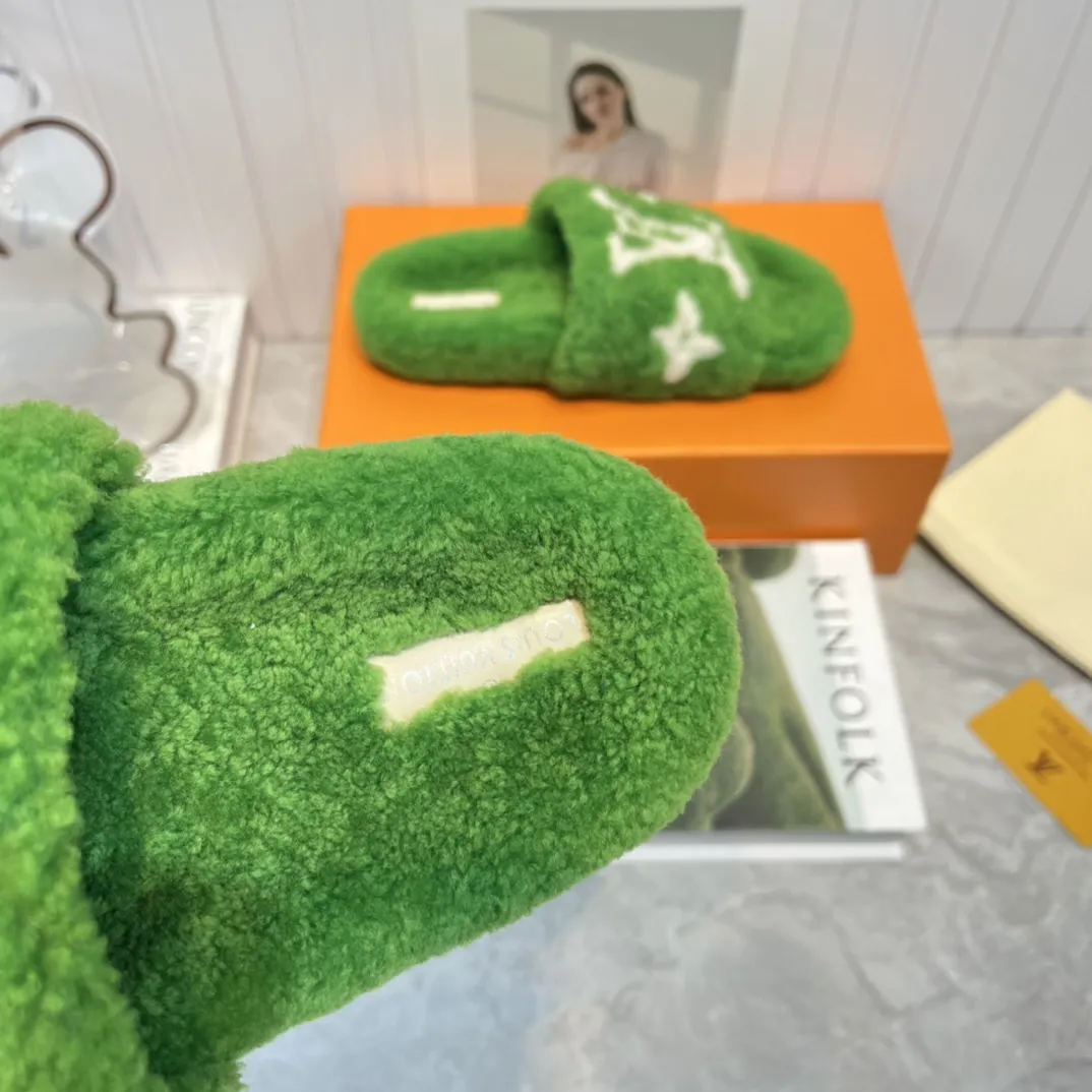Louis Vuitton 2022新作ウールスリッパ 緑色フラット - 画像 (9)