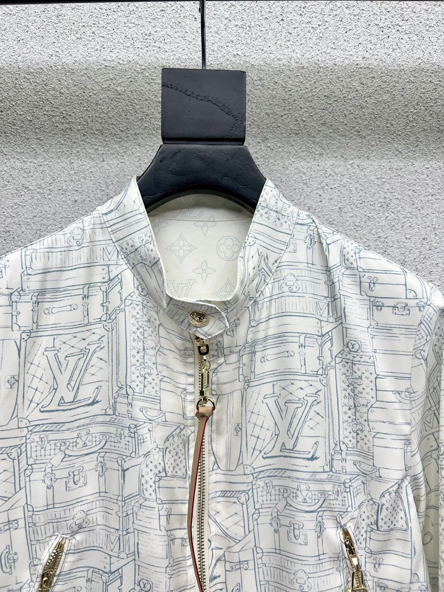 Louis Vuitton 新作黒両面ジャケットチェック柄SML - 画像 (3)