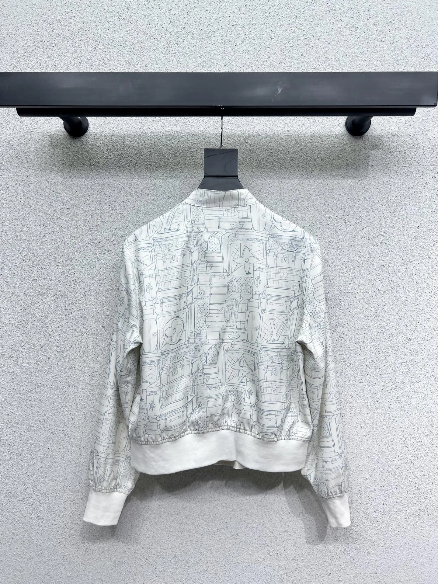 Louis Vuitton 新作黒両面ジャケットチェック柄SML - 画像 (6)