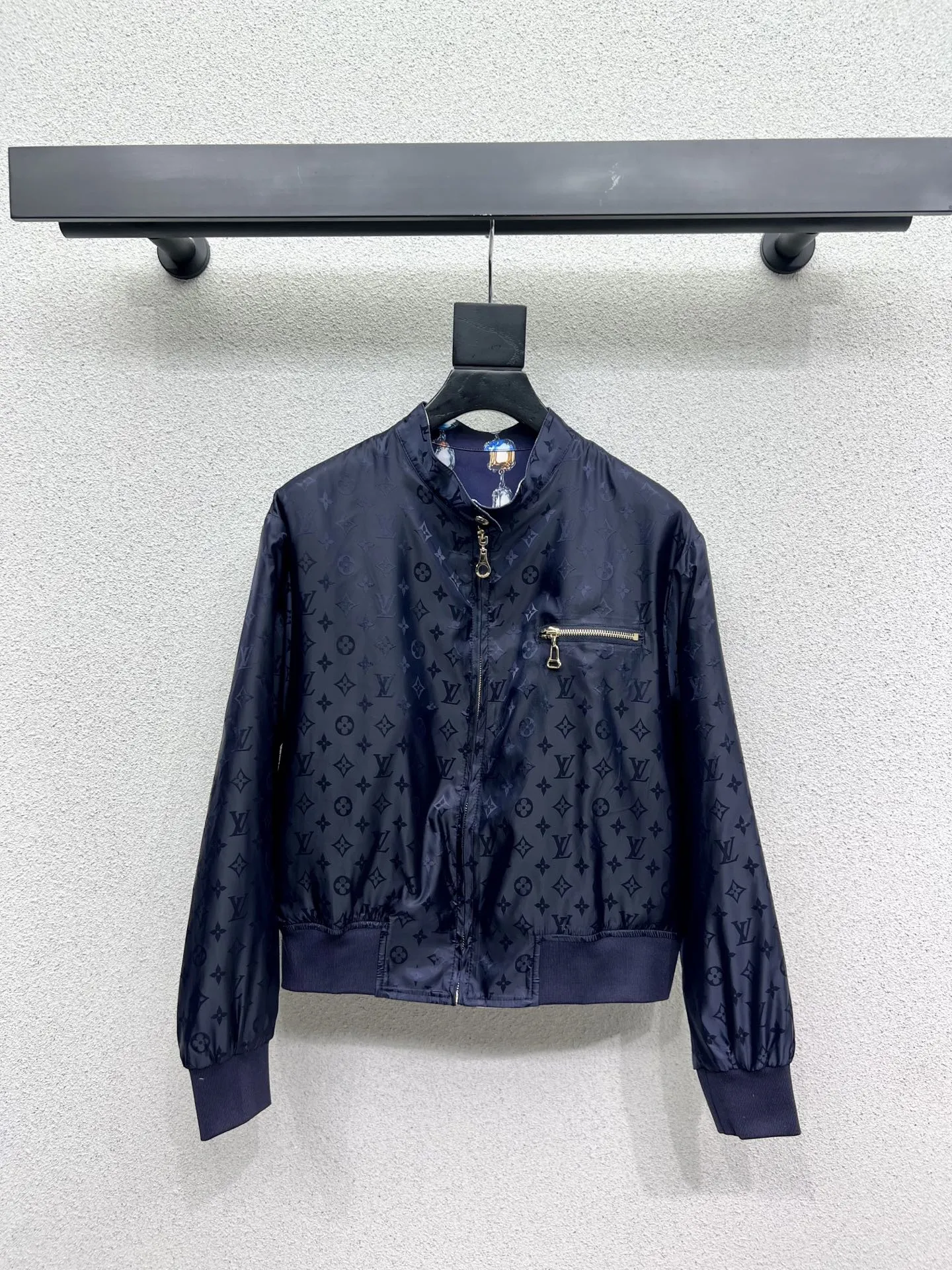 LOUIS VUITTON 黒 両面 ジャケット 新作