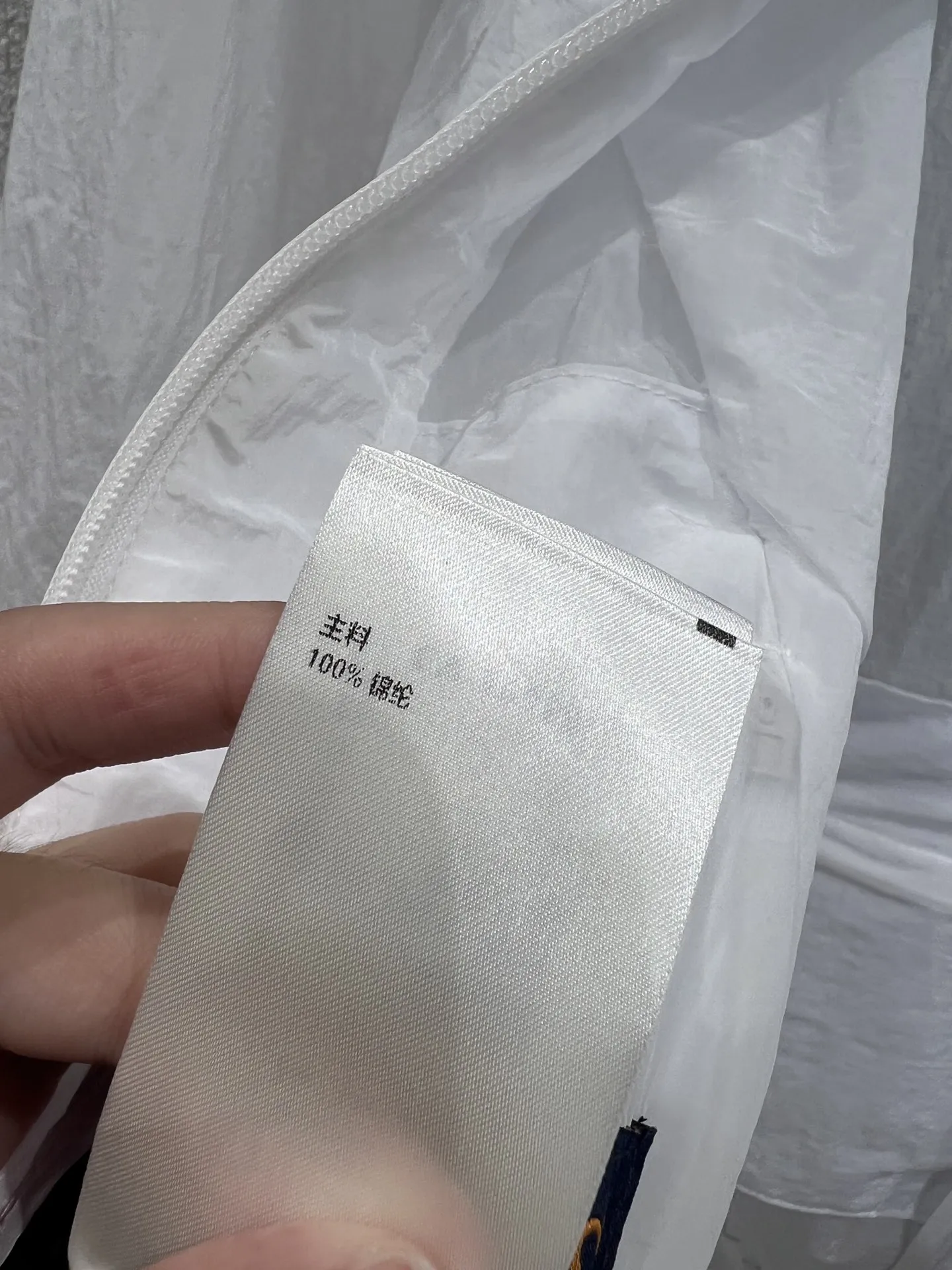 Louis Vuitton 新作黒フード付きジャケット - 画像 (10)