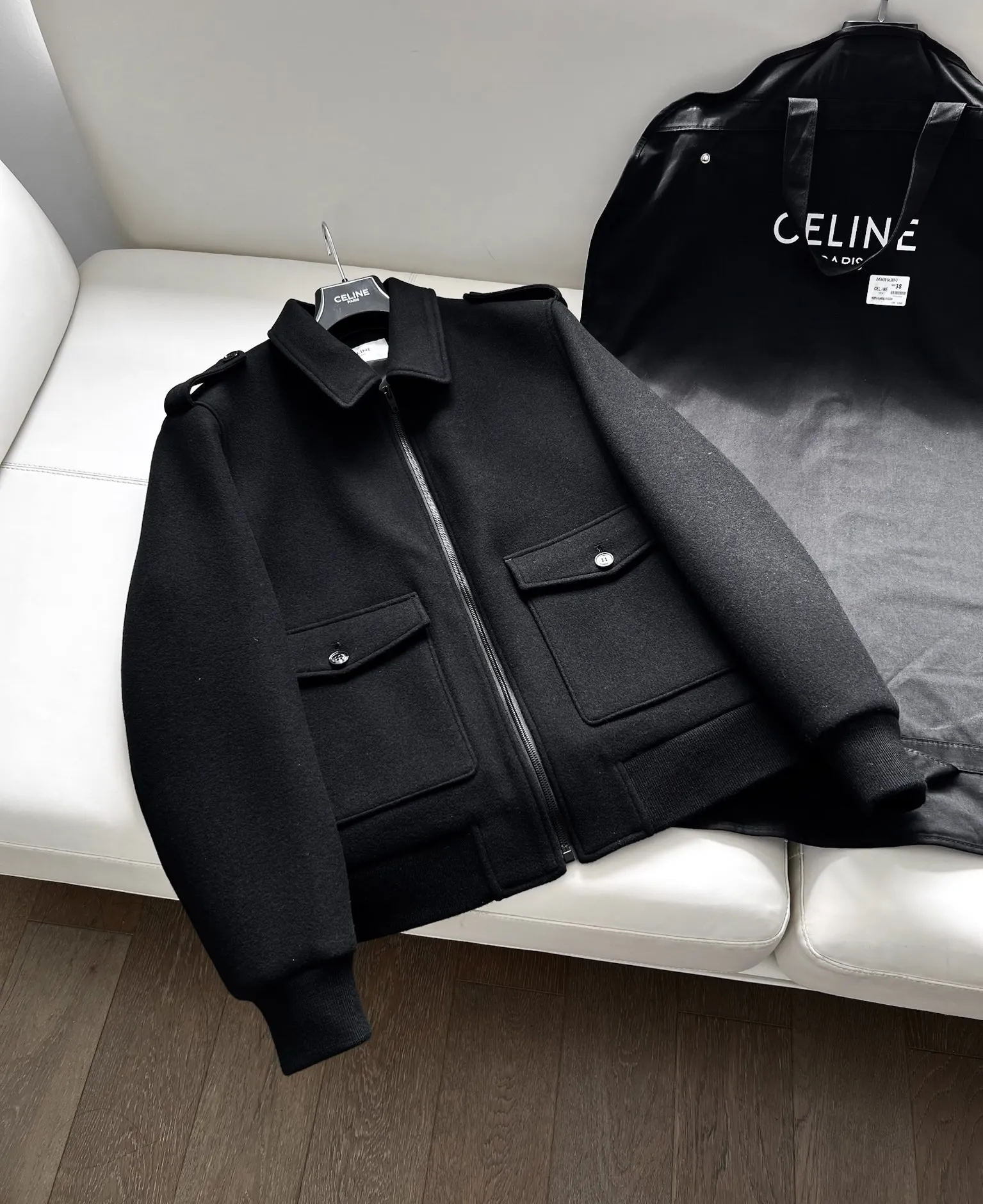 CELINE黒両面カシミヤウエストジャケット新作 - 画像 (3)