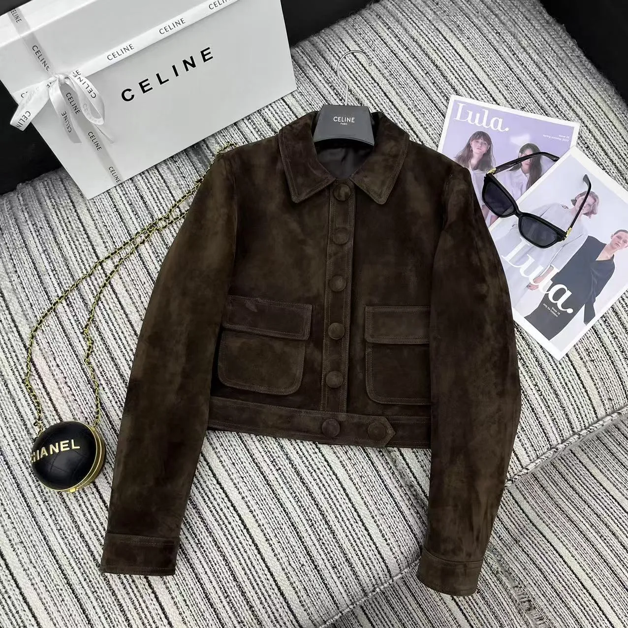 CELINE新作黒翻領レザージャケット