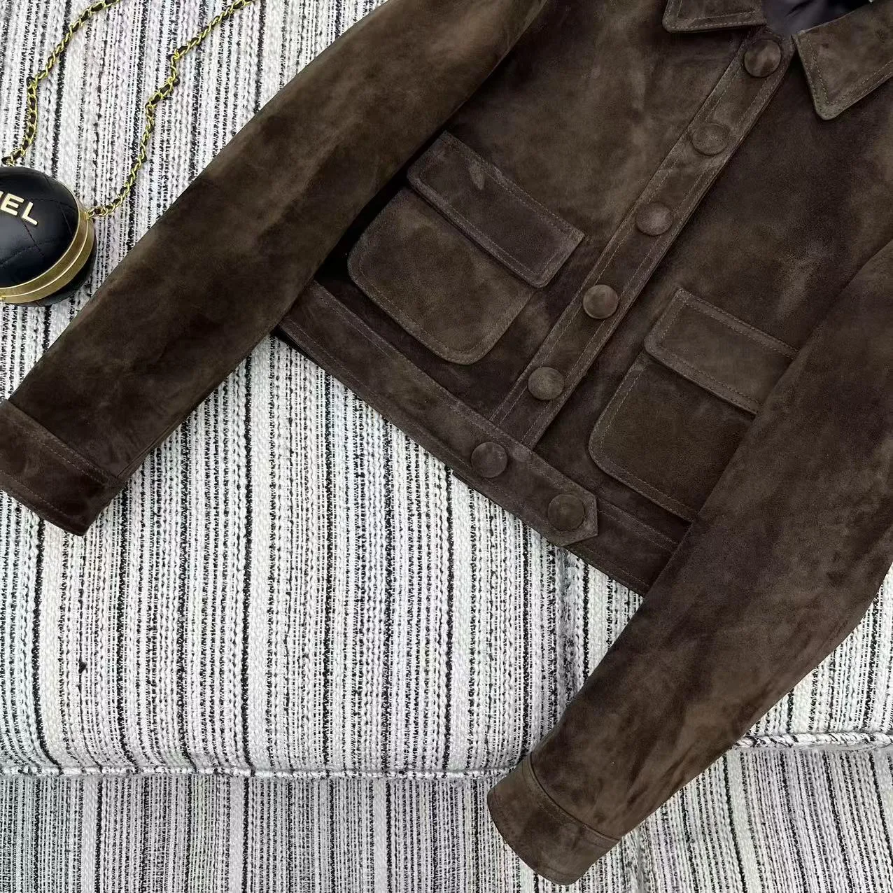 CELINE新作黒翻領レザージャケット - 画像 (6)