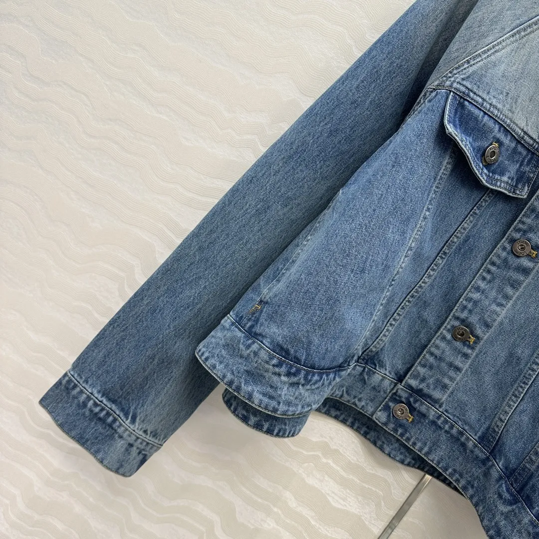 Loewe 新作黒デニムジャケットAラインスタイル - 画像 (5)