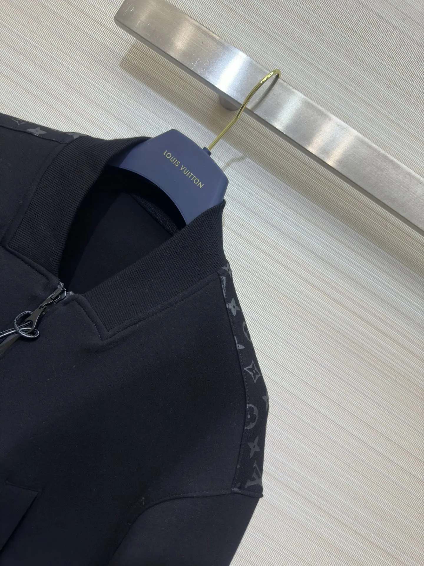 Louis Vuitton 黒新作ジャケットSML - 画像 (5)