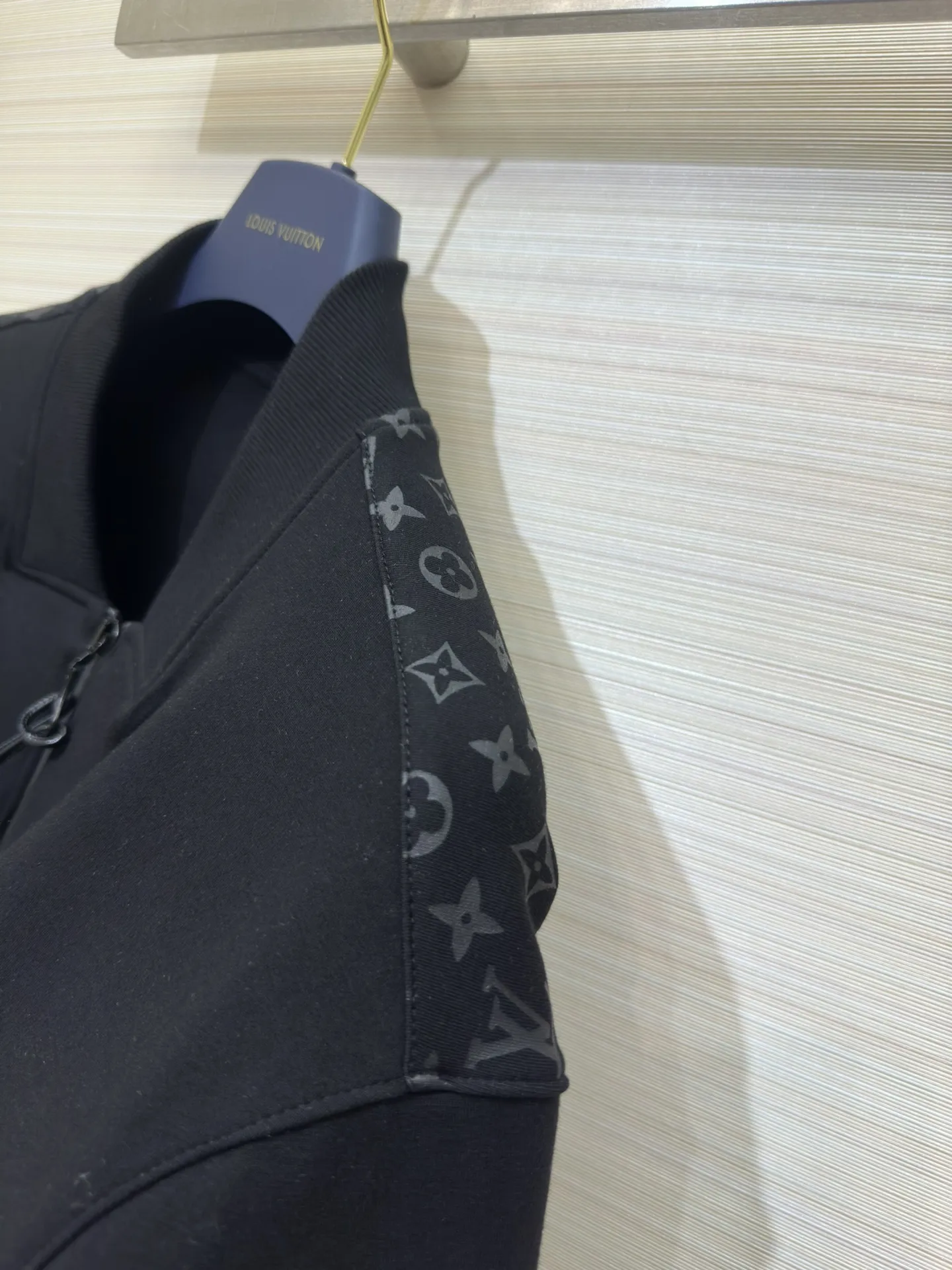 Louis Vuitton 黒新作ジャケットSML - 画像 (6)