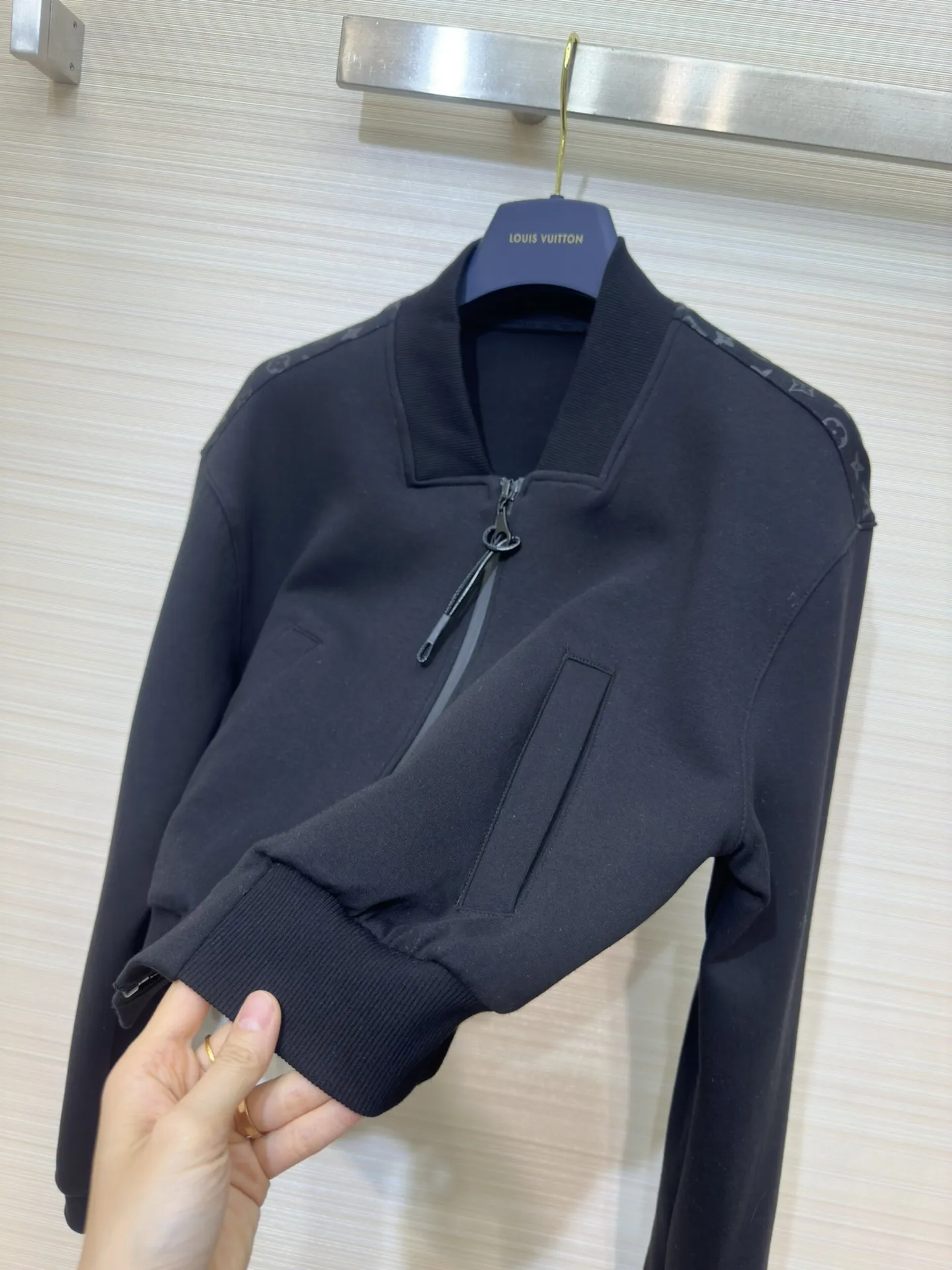 Louis Vuitton 黒新作ジャケットSML - 画像 (8)