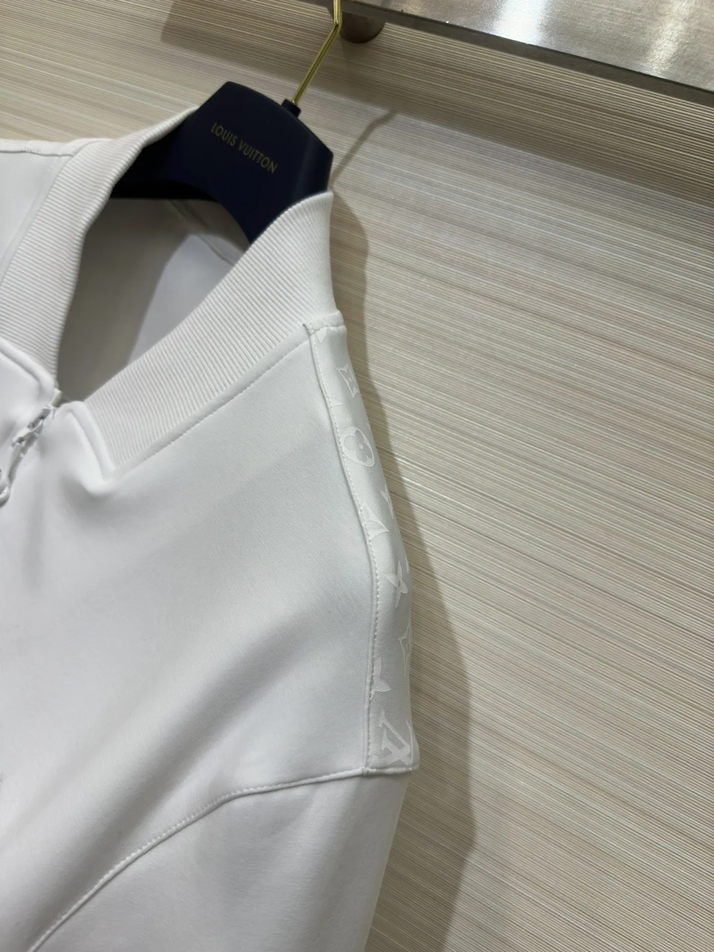 Louis Vuitton 新作黒フード付きジャケット - 画像 (6)