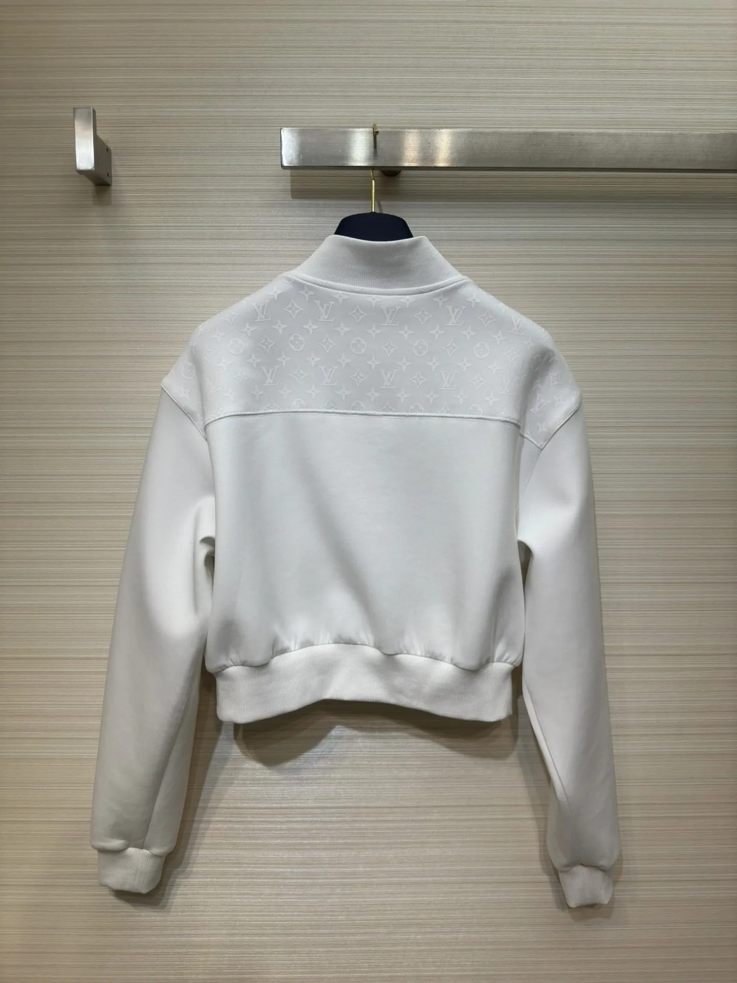 Louis Vuitton 新作黒フード付きジャケット - 画像 (10)