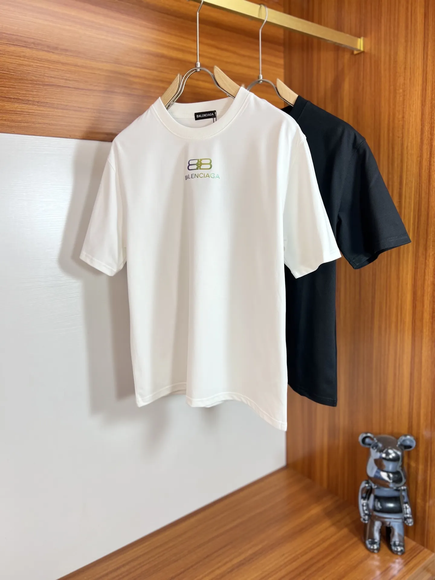 Balenciaga 白 2025春夏の新作メンズTシャツ - 画像 (3)
