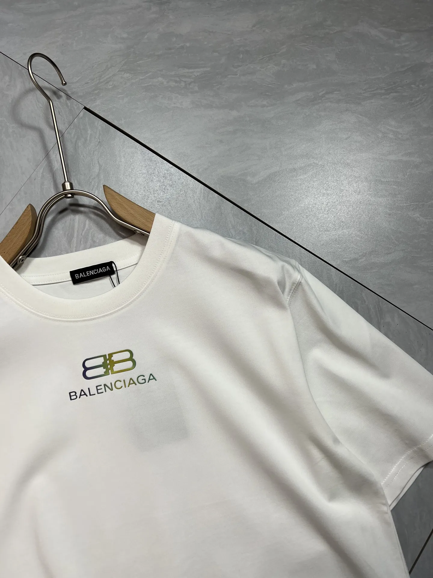 Balenciaga 白 2025春夏の新作メンズTシャツ - 画像 (6)