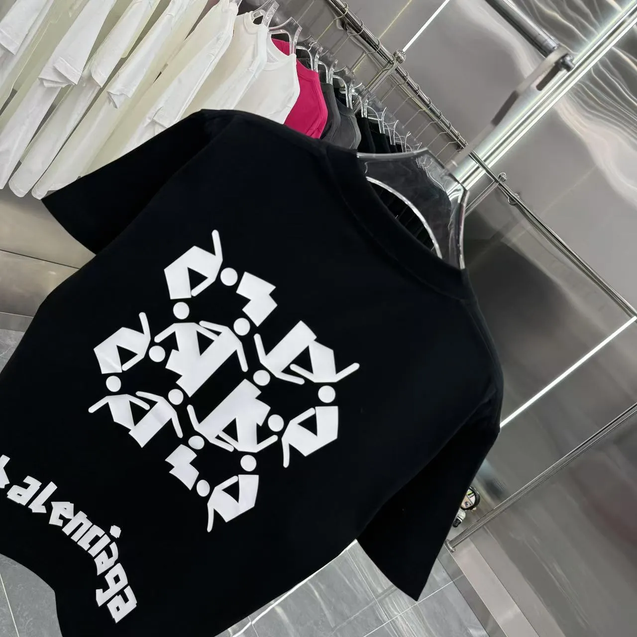 BALENCIAGA 黒 厚板シリコンプリントTシャツ - 画像 (9)