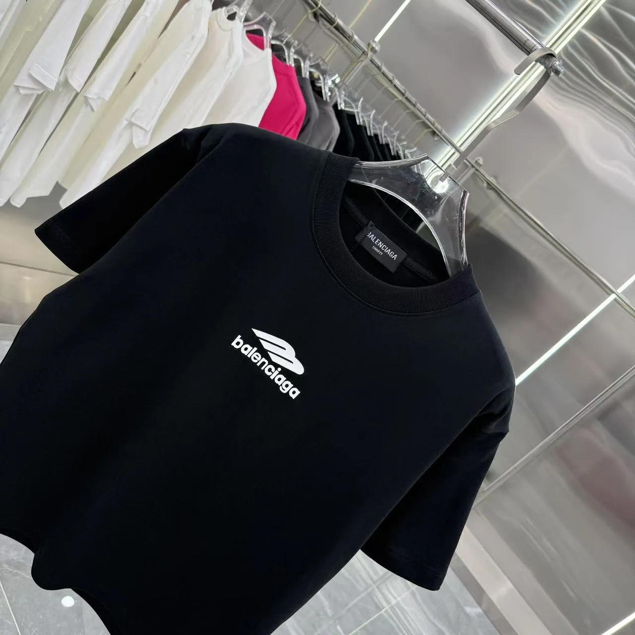 Balenciaga 黒色 厚板シリコンプリントTシャツ - 画像 (4)