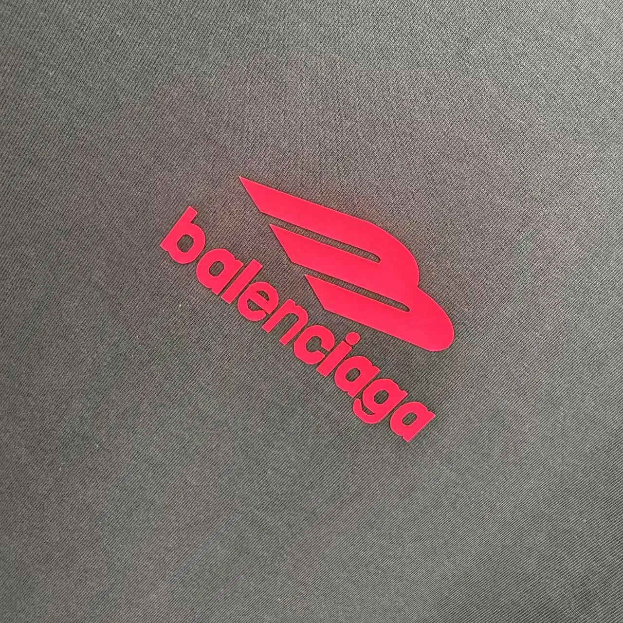 Balenciaga パリブラック厚板シリコンTシャツ - 画像 (7)