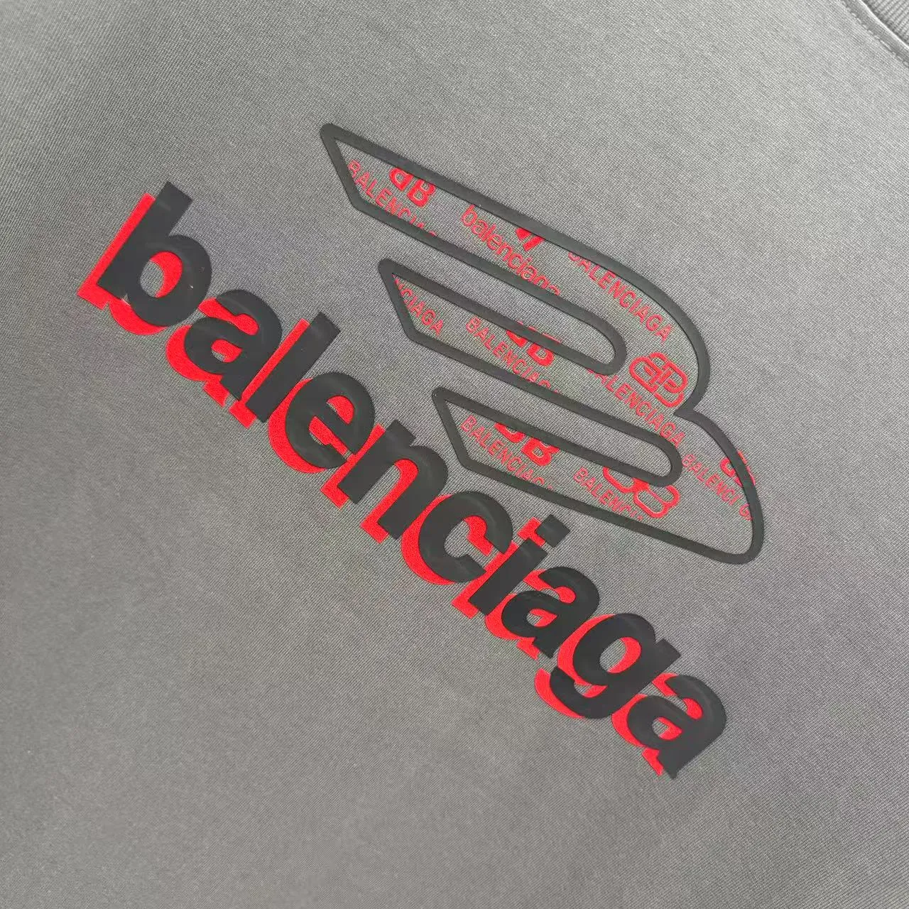 Balenciaga グレーTシャツ 2025新作 - 画像 (7)