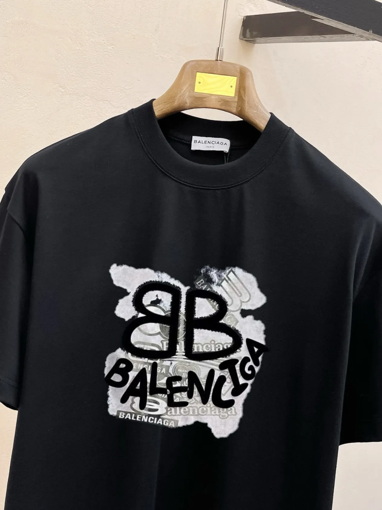 Balenciaga ブラッククラシックプリントTシャツ - 画像 (3)