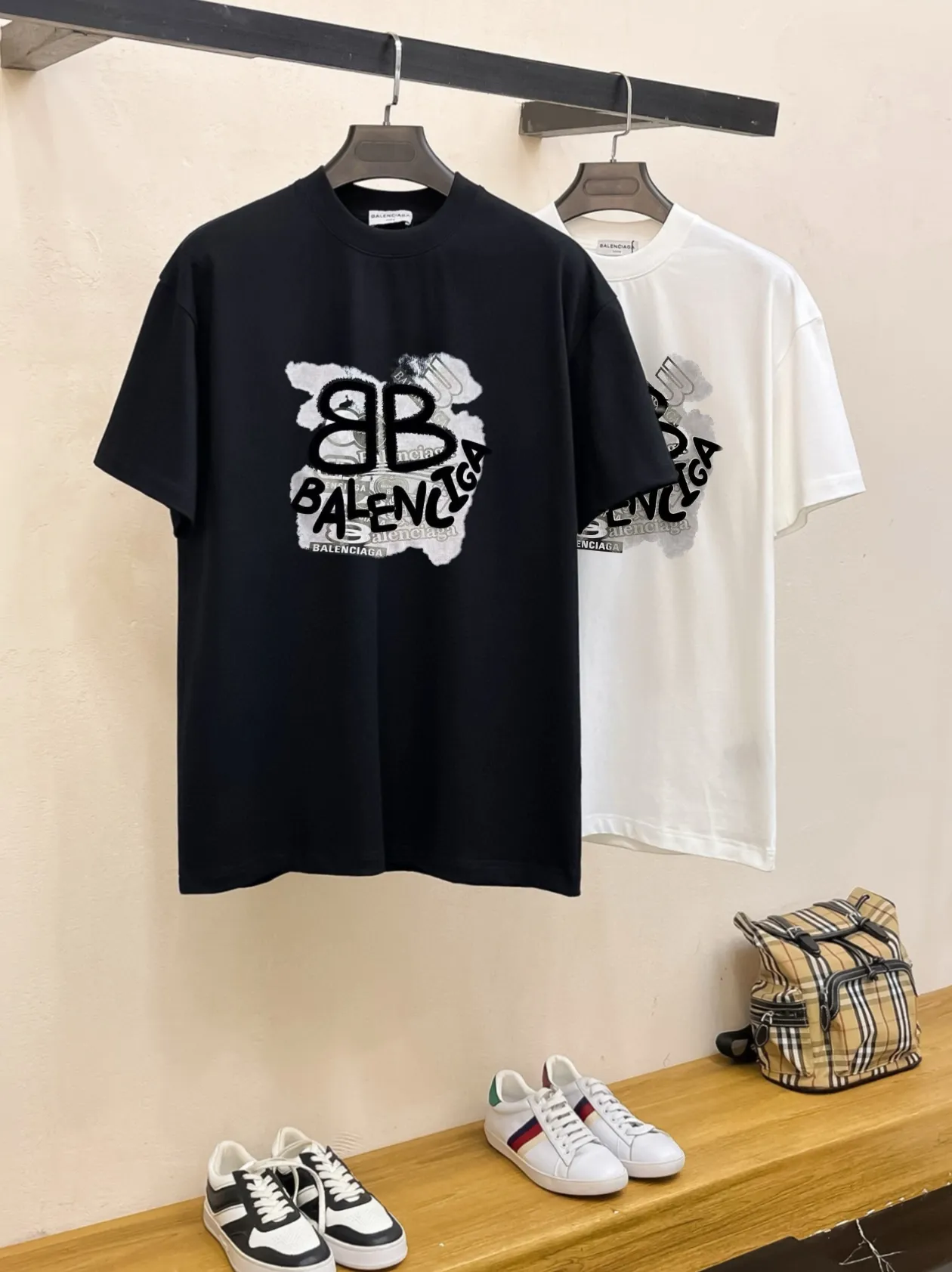 Balenciaga ブラッククラシックプリントTシャツ - 画像 (8)