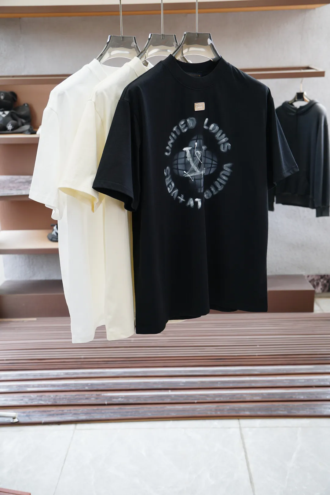 LOUIS VUITTON Tシャツ 2025SS
