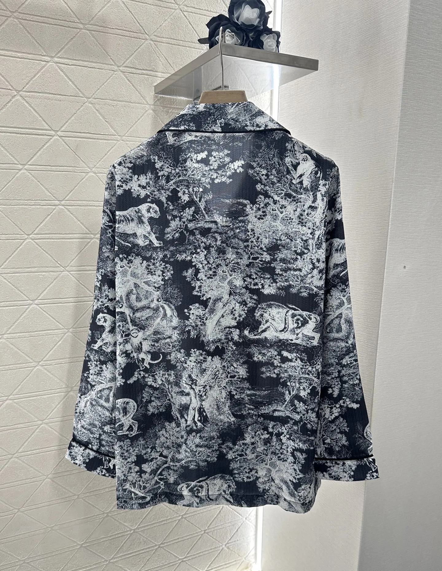 Dio新作青印刷シャツ長ズボンセット - 画像 (3)