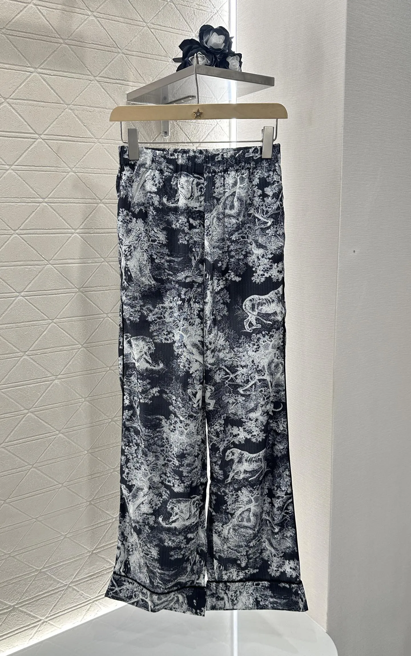 Dio新作青印刷シャツ長ズボンセット - 画像 (8)